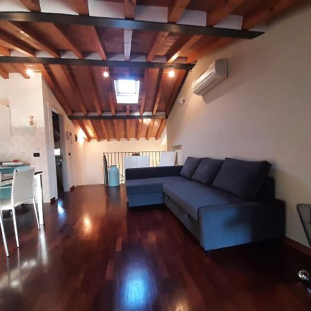 Appartamento Sui Tetti Di Parma Exteriér fotografie