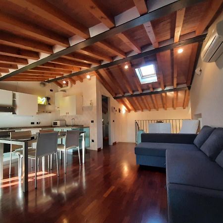 Appartamento Sui Tetti Di Parma Exteriér fotografie