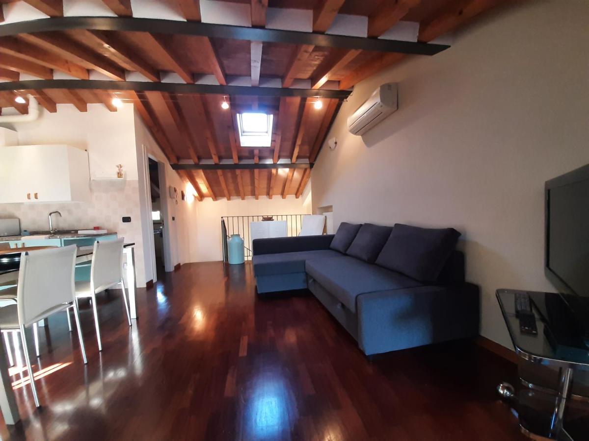 Appartamento Sui Tetti Di Parma Exteriér fotografie